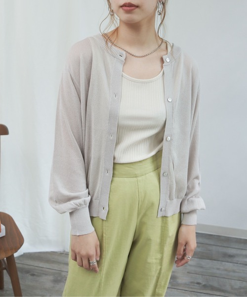 HER CLOSET（ハークローゼット）の「【shemoshelly】WEB限定 クルーネックシアーカーディガン（ニット/セーター・レディース・ライトグレー/ブラック/オフホワイト/モスグリーン/ラベンダー/ピンクベージュ/グリーン/ブルー/ピンク・M）」の21枚目の写真