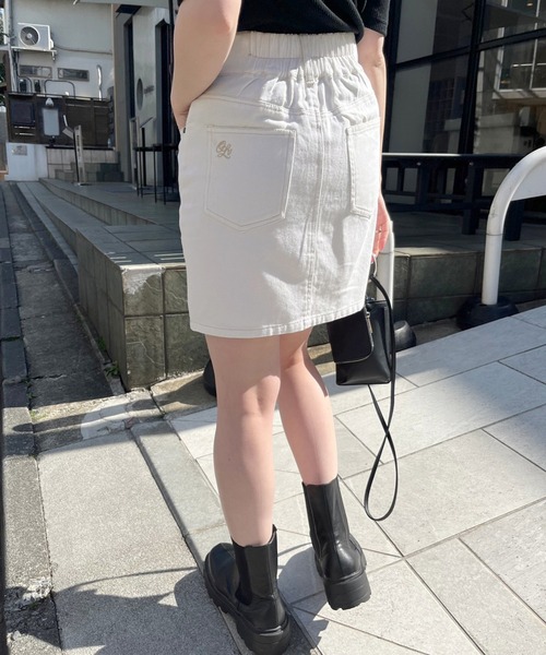 OLIVE des OLIVE(オリーブデオリーブ)の「デニムミニスカート(スカート・レディース・ブラック/オフホワイト/ワンウォッシュ・FREE)」の9枚目の写真