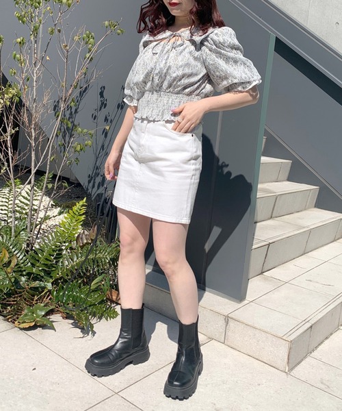 OLIVE des OLIVE(オリーブデオリーブ)の「デニムミニスカート(スカート・レディース・ブラック/オフホワイト/ワンウォッシュ・FREE)」の11枚目の写真