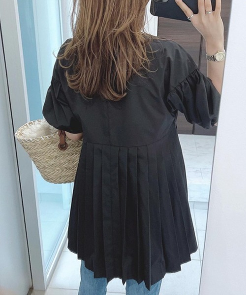 Emma Taylor（エマテイラー）の「パール釦サイドプリーツブラウス（シャツ/ブラウス・レディース・ホワイト/ブラック/ベージュ・FREE）」の13枚目の写真