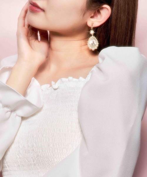 Mel cinna(メルシーナ)の「Mel cinna/drop stone earring(イヤリング・レディース・ブラック/クリア・FREE)」の14枚目の写真