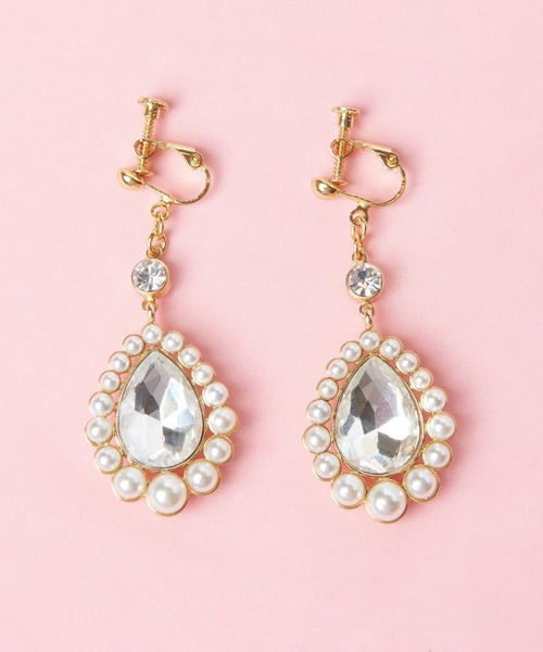 Mel cinna(メルシーナ)の「Mel cinna/drop stone earring(イヤリング・レディース・ブラック/クリア・FREE)」の3枚目の写真