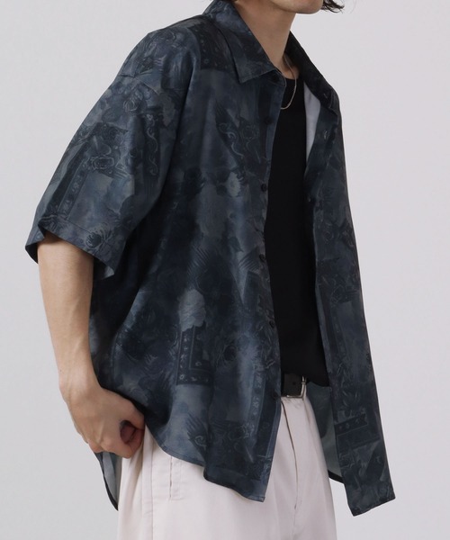 CIAO（チャオ）の「ciao 半袖 とろみレトロシャツ（シャツ/ブラウス・メンズ・ブラック系その他6/ブラック系その他5/ブラック系その他4/ブルー/ホワイト/ブルー系その他/ブラック系その他3/ホワイト系その他3/ホワイト系その他/グレー/キャメル/ダークブラウン/ブラウン系その他2/ブラウン系その他/ブラック系その他/グレー系その他/ブラウン/イエロー/ブラウン系その他3/ベージュ/グレー系その他2/ブルー系その他2/ネイビー/グリーン/ライトグレー/ブラック系その他7/ブラック系その他2/ホワイト系その他2/ブラック/パープル/ブラウン系その他4/ブルー系その他3/グレー系その他4/ホワイト系その他4/グリーン系その他/ベージュ系その他/グレー系その他3/ブラック系1/ブルー系その他4・L/M）」の18枚目の写真