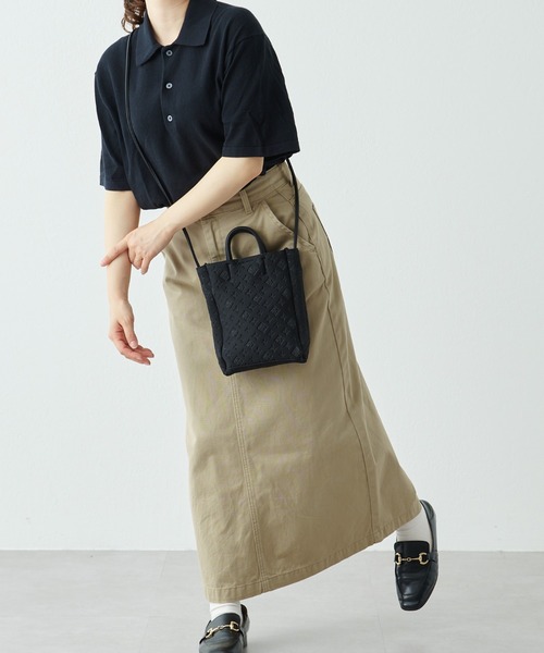 Daily russet(デイリー ラシット)の「ネオプレン2wayミニショッパーバッグ(ショルダーバッグ・レディース・ブラック/グレー/ブラウン・FREE)」の10枚目の写真