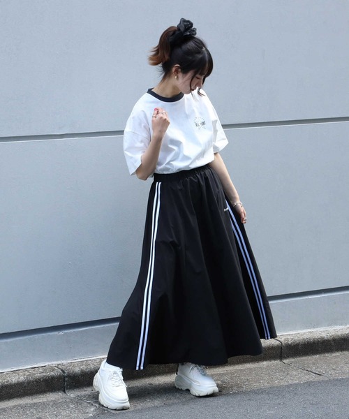 CONVERSE（コンバース）の「【CONVERSE】ラインフレアスカート（スカート・レディース・ブラック/ベージュ・M）」の14枚目の写真