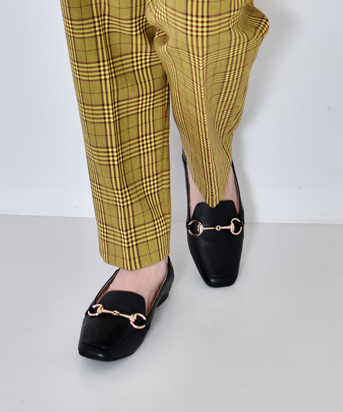 PICHE ABAHOUSE（ピシェ アバハウス）の「バブーシュ ビット モカ スクエアトゥ ローファー（ローファー・レディース・キャメル/ライトグレー/ブラック/ボルドー/その他・36/38/37/35/39）」の2枚目の写真