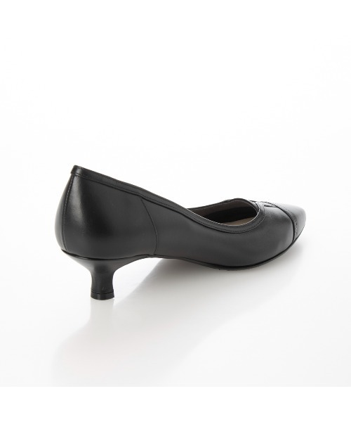 Riz raffinee(リズラフィーネ)の「切替えデザインポインテッドトゥパンプス(パンプス・レディース・グレー/ブラック・23cm/23.5cm/22.5cm/24cm/24.5cm)」の9枚目の写真