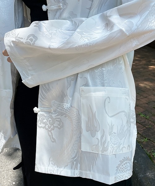 SEN TOKYO（セントーキョー）の「一枚で主役な上級見え。サテン