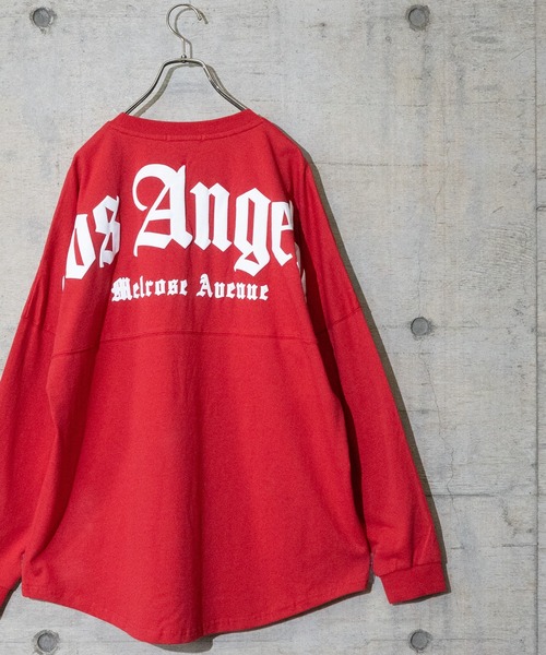 JOHN'S CLOSET(ジョンズクローゼット)の「【13】オーバーサイズ バックロゴ発砲プリント ロンT(Tシャツ/カットソー・メンズ・ホワイト/ブラック/ネイビー/レッド/オフホワイト/オレンジ/グリーン/ブラック系その他/ライトイエロー・MEDIUM/LARGE)」の1枚目の写真