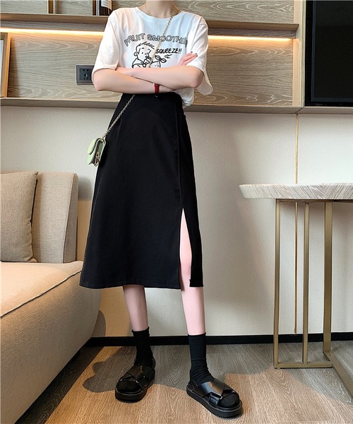 LOPASS(ロパス)の「ハイウエストAラインスカート(スカート・レディース・ブラック/ベージュ・M/L/S)」の2枚目の写真