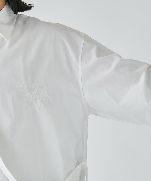 LiNoH（リノー）の「FLOWER EMBROIDERY L/S OVER SHIRT（シャツ/ブラウス・メンズ・ホワイト/ストライプ・1/2）」の10枚目の写真