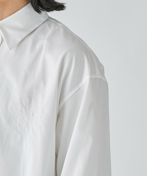 LiNoH（リノー）の「FLOWER EMBROIDERY L/S OVER SHIRT（シャツ/ブラウス・メンズ・ホワイト/ストライプ・1/2）」の8枚目の写真