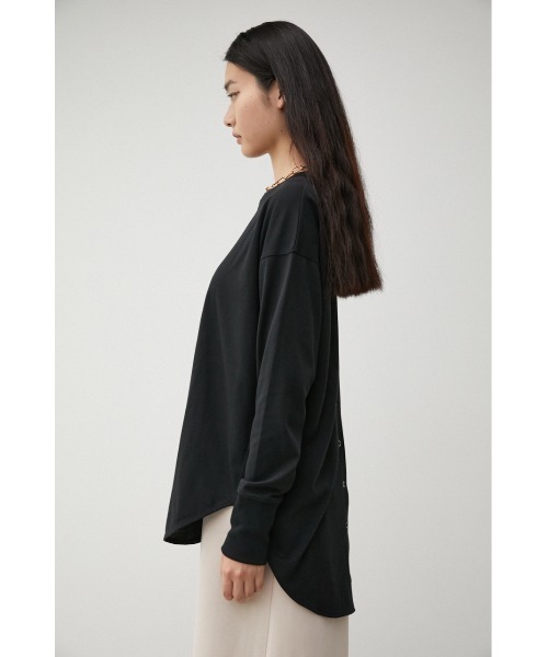 AZUL by moussy(アズールバイマウジー)の「BACK BUTTON LONG T/バックボタンロングTシャツ(Tシャツ/カットソー・レディース・ブラック/オフホワイト/ホワイト系その他・SMALL/MEDIUM)」の17枚目の写真