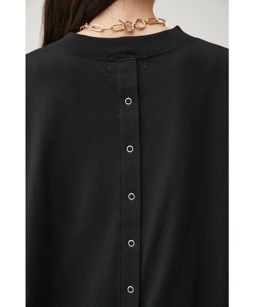 AZUL by moussy(アズールバイマウジー)の「BACK BUTTON LONG T/バックボタンロングTシャツ(Tシャツ/カットソー・レディース・ブラック/オフホワイト/ホワイト系その他・SMALL/MEDIUM)」の19枚目の写真
