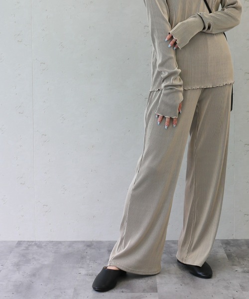 Per sist ence(パーシエンス)の「Per sist ence/パーシエンス タック配色ストライプパンツ(その他パンツ・レディース・ブラック/ベージュ/ブルー/ブラウン・FREE)」の1枚目の写真
