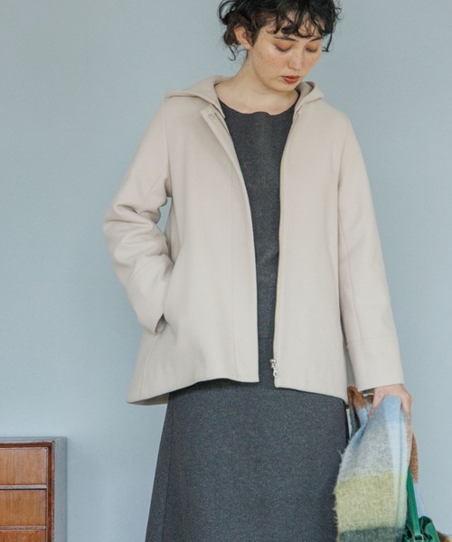 THE SHOP TK （ザ ショップ ティーケー ）の「◆【2WAYフード取り外し可】フードショートコート（その他アウター・レディース・ブラウン系/ライトベージュ/ブラック/ブラウン系その他・13/12/11/14）」の4枚目の写真