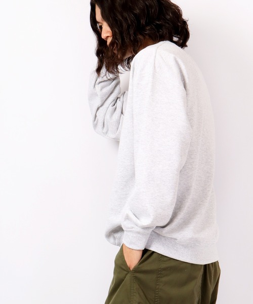 UCLA（ユーシーエルエー）の「8.0oz カレッジロゴ ダブルステッチ クルースウェット 2022AW（スウェット・メンズ・アッシュグレー/ブラウン/グリーン/グレー系その他/グレー系その他2/ネイビー系・M/L）」の9枚目の写真