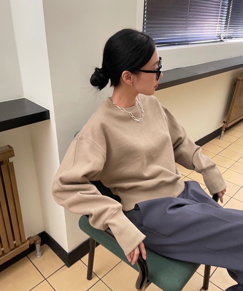 Didot.showroom(ディドット ショールーム)の「【DIDOT.】ミニマルクロップドMTM(スウェット・レディース・カーキ/ネイビー/ベージュ/ブラック/グレー・FREE/L)」の9枚目の写真