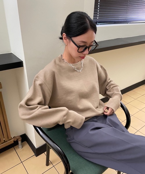 Didot.showroom(ディドット ショールーム)の「【DIDOT.】ミニマルクロップドMTM(スウェット・レディース・カーキ/ネイビー/ベージュ/ブラック/グレー・FREE/L)」の12枚目の写真