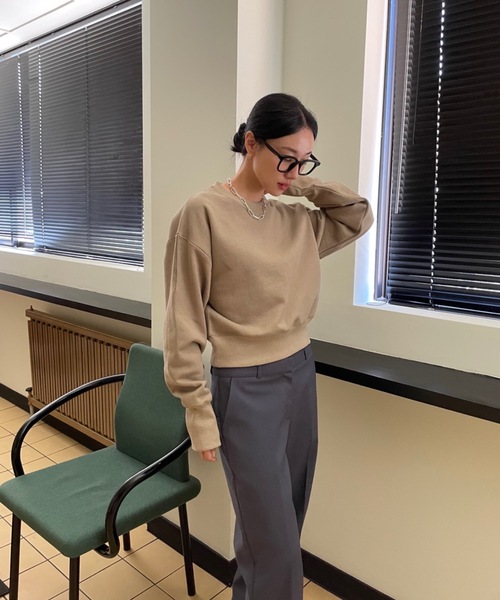 Didot.showroom(ディドット ショールーム)の「【DIDOT.】ミニマルクロップドMTM(スウェット・レディース・カーキ/ネイビー/ベージュ/ブラック/グレー・FREE/L)」の21枚目の写真