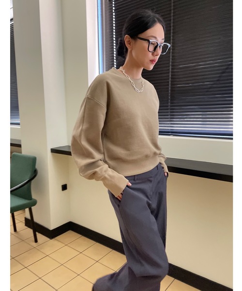 Didot.showroom(ディドット ショールーム)の「【DIDOT.】ミニマルクロップドMTM(スウェット・レディース・カーキ/ネイビー/ベージュ/ブラック/グレー・FREE/L)」の16枚目の写真