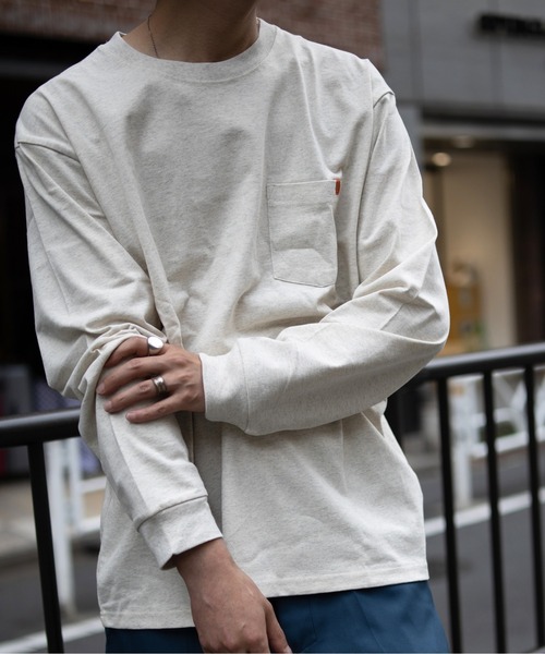 UNIVERSAL OVERALL(ユニバーサルオーバーオール)の「ポケットロングスリーブTシャツ【POCKET LONG SLEEVE】(Tシャツ/カットソー・メンズ・ダークグリーン/ブラック/ホワイト/オートミール/ライトグリーン・M/L/XL/S)」の3枚目の写真
