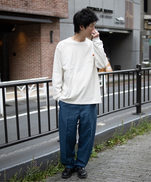 UNIVERSAL OVERALL(ユニバーサルオーバーオール)の「ポケットロングスリーブTシャツ【POCKET LONG SLEEVE】(Tシャツ/カットソー・メンズ・ダークグリーン/ブラック/ホワイト/オートミール/ライトグリーン・M/L/XL/S)」の15枚目の写真