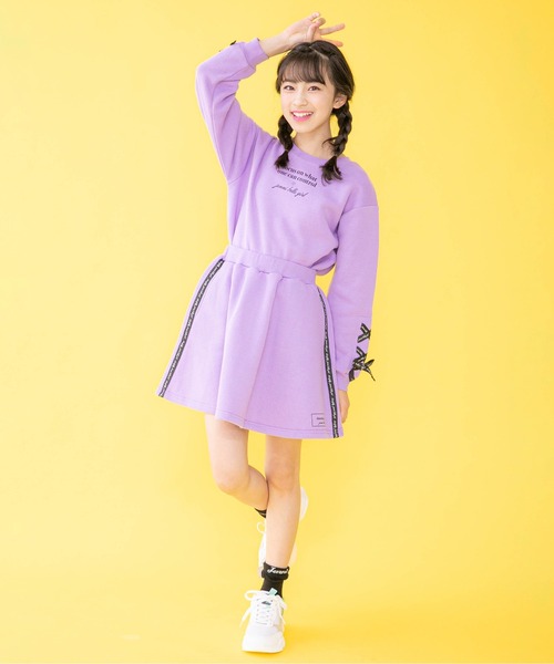 JENNI belle(ジェニィベル)の「【WEB限定】裏起毛サイドラインフレアスカート(スカート・キッズ・グレー/サックスブルー/ラベンダー・130cm/140cm/150cm/160cm)」の4枚目の写真