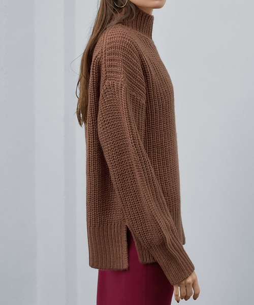 STYLE DELI（スタイルデリ）の「ローゲージスタンドネックニット（ニット/セーター・レディース・ブラック/アイボリー/キャメル・FREE）」の5枚目の写真