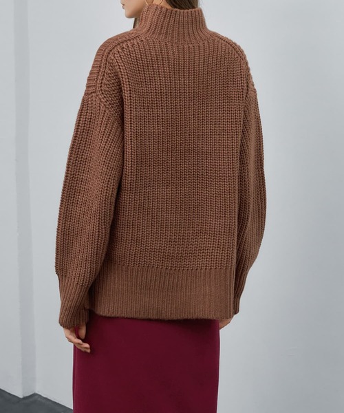 STYLE DELI（スタイルデリ）の「ローゲージスタンドネックニット（ニット/セーター・レディース・ブラック/アイボリー/キャメル・FREE）」の6枚目の写真