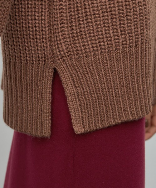 STYLE DELI（スタイルデリ）の「ローゲージスタンドネックニット（ニット/セーター・レディース・ブラック/アイボリー/キャメル・FREE）」の9枚目の写真