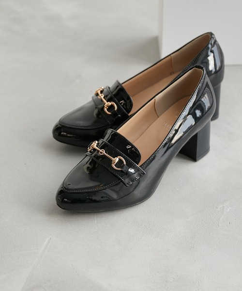 HARUTA（ハルタ）の「ROPE' PICNIC PASSAGE byHARUTA/エナメルビット付ヒールアップローファー（ローファー・レディース・キナリ/ブラック/グレー系その他・22.5cm/23.0cm/23.5cm/24.0cm/24.5cm）」の2枚目の写真