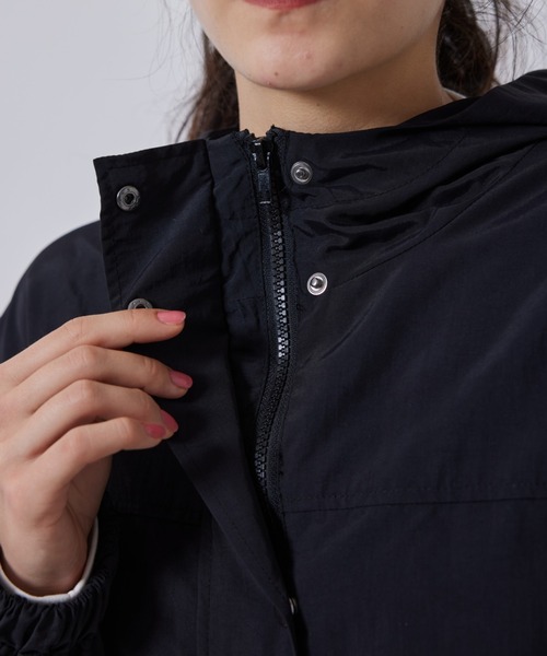 NERGY（ナージー）の「【軽量】ウエストギャザーフード付きロングコート（ナイロンジャケット・レディース・ブラック/ベージュ/グリーン・M）」の16枚目の写真