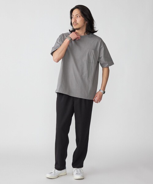 SHIPS(シップス)の「【WEB限定】SHIPS:〈汗染み防止加工〉ビッグシルエット ヘビーウェイト ポケット Tシャツ(Tシャツ/カットソー・メンズ・ベージュ/ホワイト/ブラック/ネイビー/グレー・LARGE/X-LARGE/MEDIUM/SMALL)」の11枚目の写真