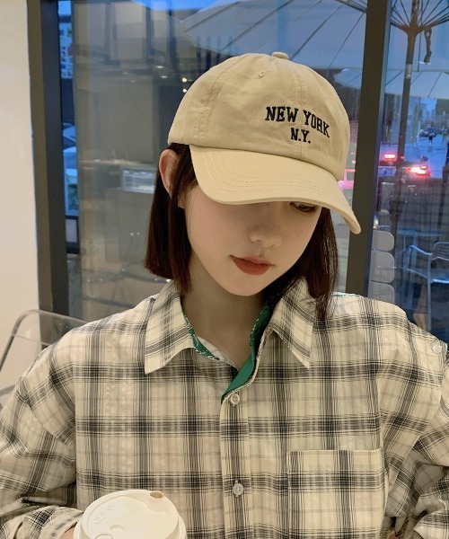 almo（アルモ）の「NY刺繍ロゴCAP【YC】（キャップ・レディース・ネイビー/グリーン/ベージュ/ブラック/ホワイト・FREE）」の8枚目の写真