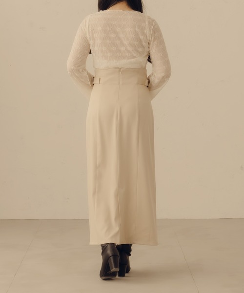 fupel（フぺル）の「2WAYサイドベルトジャンパースカート（ジャンパースカート・レディース・ダークブラウン/アイボリー・MEDIUM/LARGE）」の8枚目の写真