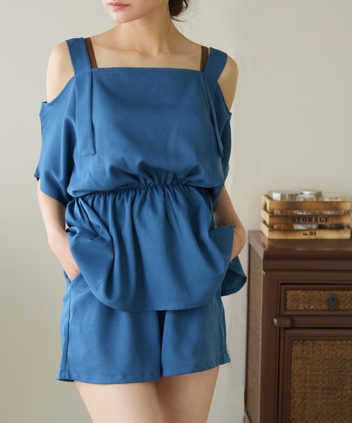 IAMUSE（アイアミューズ）の「オフショルデザインセットアップ/ビーチウェア S0439【IAMUSE】（ラッシュガード・レディース・アイボリー/ブラック/ライトグレー/ブルーグレー・FREE）」の12枚目の写真