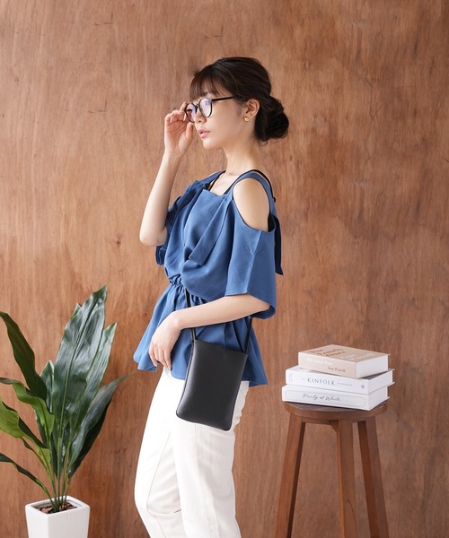 IAMUSE（アイアミューズ）の「オフショルデザインセットアップ/ビーチウェア S0439【IAMUSE】（ラッシュガード・レディース・アイボリー/ブラック/ライトグレー/ブルーグレー・FREE）」の19枚目の写真