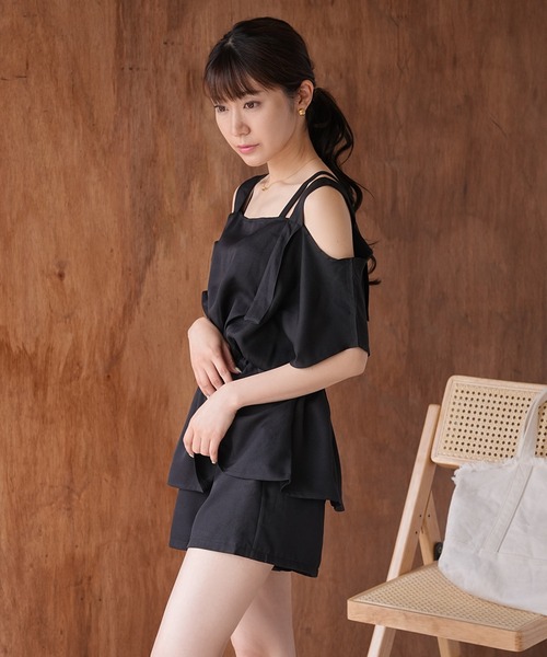 IAMUSE（アイアミューズ）の「オフショルデザインセットアップ/ビーチウェア S0439【IAMUSE】（ラッシュガード・レディース・アイボリー/ブラック/ライトグレー/ブルーグレー・FREE）」の22枚目の写真