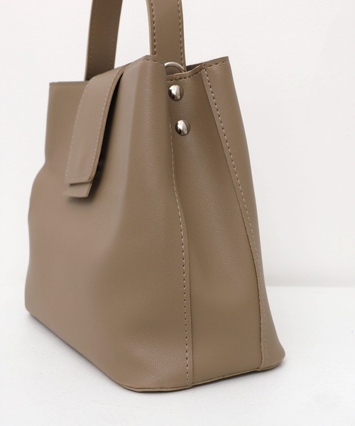 CEMONEMO(セモネモ)の「2way フラップ ショルダー ハンドバッグ(ショルダーバッグ・レディース・ブラウン/ベージュ/ブラック・FREE)」の8枚目の写真