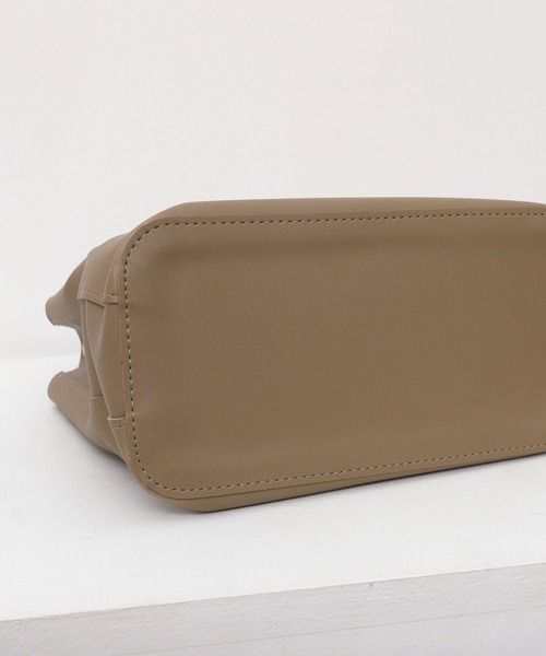 CEMONEMO(セモネモ)の「2way フラップ ショルダー ハンドバッグ(ショルダーバッグ・レディース・ブラウン/ベージュ/ブラック・FREE)」の11枚目の写真