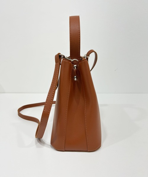 CEMONEMO(セモネモ)の「2way フラップ ショルダー ハンドバッグ(ショルダーバッグ・レディース・ブラウン/ベージュ/ブラック・FREE)」の10枚目の写真