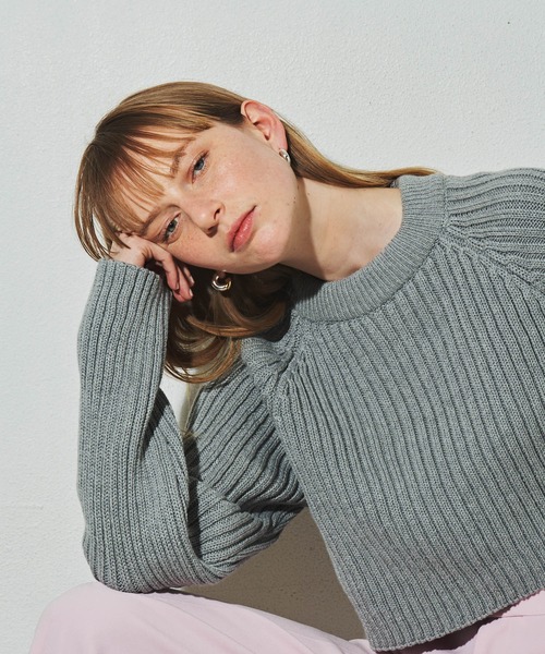 loni（ロニ）の「【金属アレルギー対応】Stem asymmetry hoop pierce/アシンメトリーフープピアス/両耳用（ピアス（両耳用）・レディース・その他・FREE）」の18枚目の写真