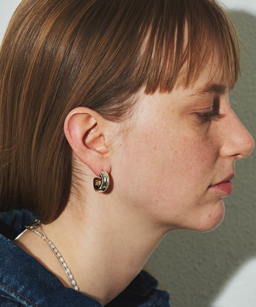 loni（ロニ）の「【金属アレルギー対応】Stem asymmetry hoop pierce/アシンメトリーフープピアス/両耳用（ピアス（両耳用）・レディース・その他・FREE）」の2枚目の写真