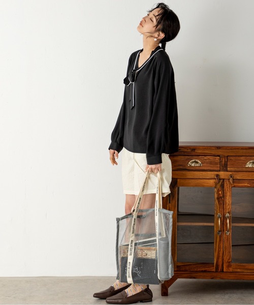 MILLION CARATS(ミリオンカラッツ)の「ボウタイ配色ブラウス(シャツ/ブラウス・レディース・ミント/ブラック/オフホワイト・FREE)」の10枚目の写真