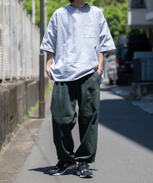 (What it isNt)ART BY MARKGONZALES(ワットイットイズント)の「【h】〔(What it isNT)art by MARKGONZALES〕コットンツイル ワイドスケーターパンツ(チノパンツ・メンズ・ブラック/パープル/オフホワイト/グリーン/チャコールグレー/カーキ/ベージュ・MEDIUM/LARGE/X-LARGE)」の22枚目の写真