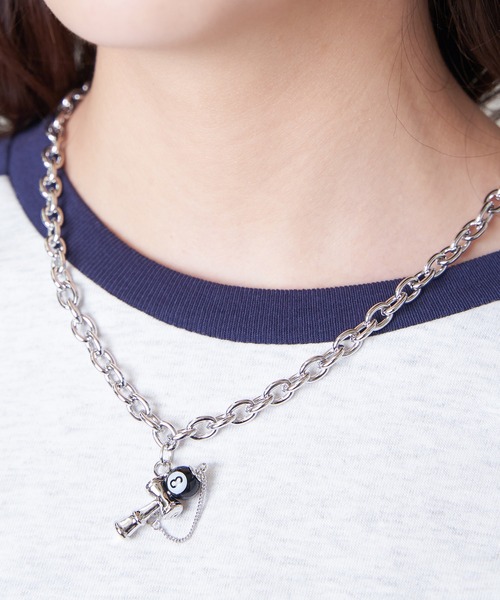 SPINNS(スピンズ)の「8ボールけん玉モチーフ ネックレス(ネックレス・レディース・シルバー・ONESIZE)」の9枚目の写真