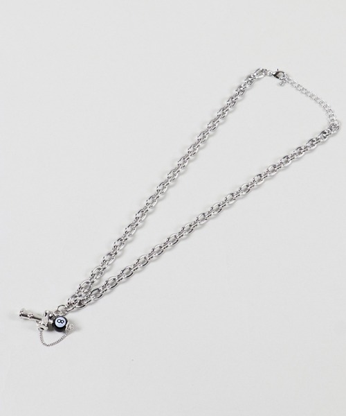 SPINNS(スピンズ)の「8ボールけん玉モチーフ ネックレス(ネックレス・レディース・シルバー・ONESIZE)」の5枚目の写真