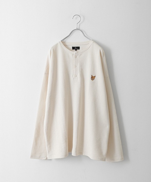 ZIP FIVE（ジップファイブ）の「【ZIP FIVE】【ZIP ZOO】ドライワッフル　クルー＆ヘンリー ビッグシルエット動物ワンポイント長袖Tシャツ　ネコ/キタキツネ（Tシャツ/カットソー・レディース・ブラック/グリーン/アイボリー/チャコール/ホワイト系/ホワイト系1/ホワイト系2/ブラック系/グレー系/アイボリー系/アイボリー系1/アイボリー系2/グリーン系/オートミール・MEDIUM/LARGE）」の16枚目の写真