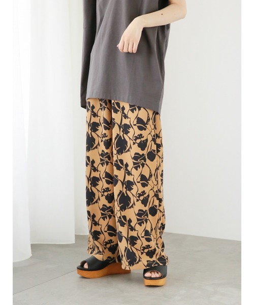 Samansa Mos2 blue（サマンサモスモスブルー）の「リーフ柄イージーパンツ（その他パンツ・レディース・ベージュ系その他/キナリ/ブラック・ﾌﾘ-）」の21枚目の写真